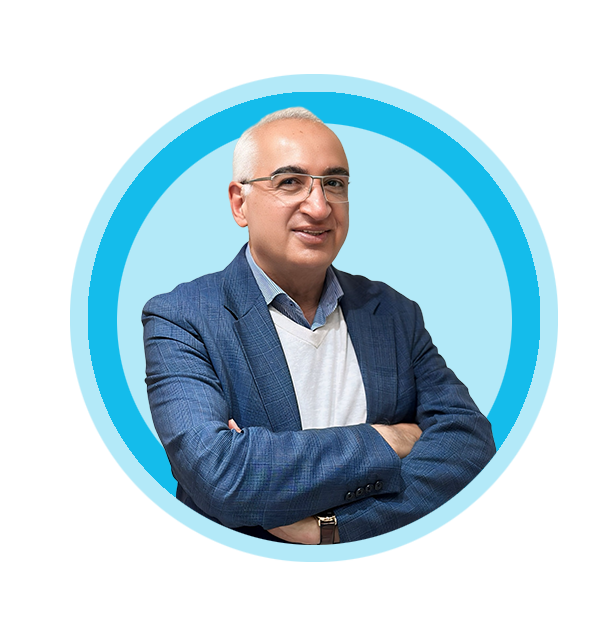 مسئول فنی آزمایشگاه ژنتیک ژنوم پروفسور منصور صالحی
